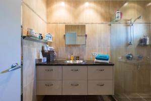 Beachfront MIAMI 2 Bdr Easy Living VIEWS VIEWS!!!!