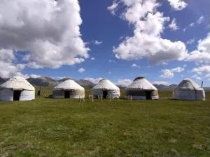 Son-Kul lake yurt camp Mirbek - Tyulek