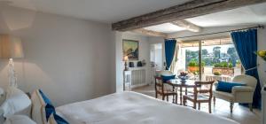 Hotels Chateau Le Cagnard : photos des chambres