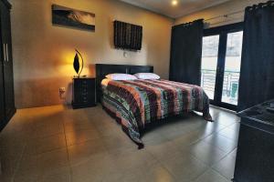 Phòng Giường Đôi Có Ban Công (Double Room with Balcony)