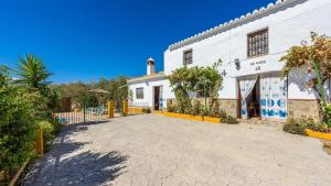 Huerta La Lapa Cañete la Real by Ruralidays