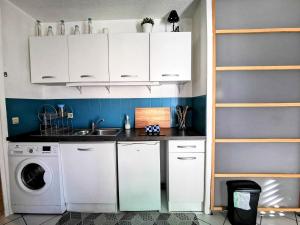 Appartements La Bulle Bleue - Parking-Terrasse-aeoport-MEET : photos des chambres