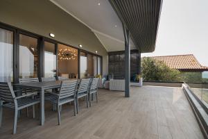 Zimbali 5 Bedroom with stunning views ZBG1