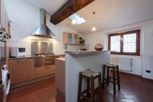 Toscanella 3 Bedrooms by Mmega