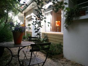 Appartement Chambre D'Hotes Au Coquelicot Soucieu-en-Jarrest Frankreich