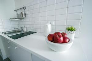 Bizapartments - Modern Flats with Parking