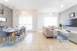 Sadaf 4 3BR+Maids Room