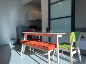 TK Homestay - Sea View and Mount Kinabalu View