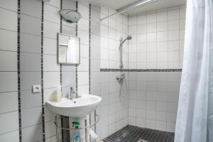 Maisons de vacances Maison d'une chambre avec jardin amenage et wifi a La Bretonniere la Claye : photos des chambres