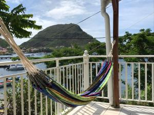 Case à Lili, joli haut de villa face à la mer dans le bourg. - 4hvězdičkové hotely ve městě Terre-de-Haut