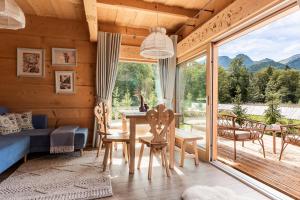 Śnieżna Dolina - Sobiczkowa Bór Luxury Chalets