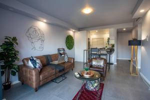 Stylish 1 bedroom Eastpoint