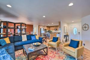 Pollock Pines Mums Retreat with Large Deck!