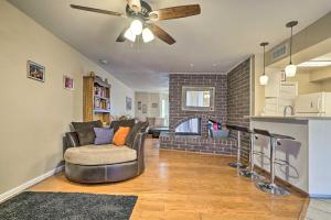 Cozy El Paso Condo with Patio about 7 Mi to Dtwn!