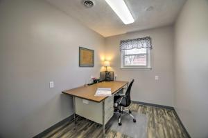 Near Mines and Meadows Spacious Home with Game Room