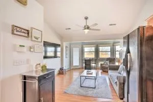 Quaint Couples Escape Pool, Near Lake Erie! - Sand Beach