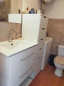 T 2 calanques vue panoramique, à 10 mn des facs de Luminy