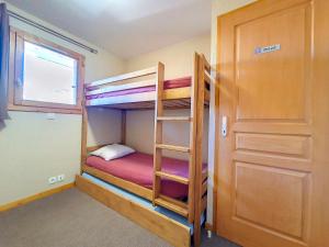 Appartement skis aux pieds, 4 personnes, balcon sud - FR-1-344-854