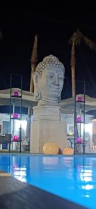 Bungalows Buda Beach