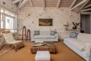 VILLA IN PIETRA Kalamaras - Makhairádhon