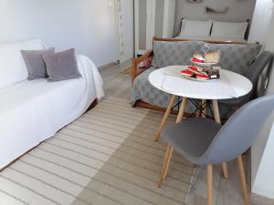 Αυτόνομο Στούντιο με αυλή