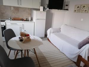 Αυτόνομο Στούντιο με αυλή