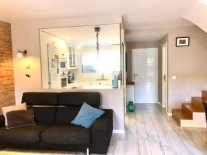 Adosado para familias al lado de la playa, con piscina