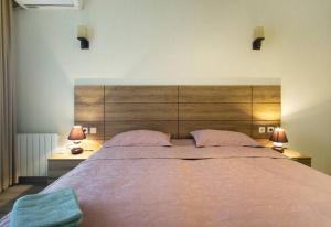 Heart of Ortachala- 2Bedrooms with open view