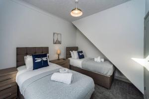 5 Bed Home - Parking - Ideal for Contractors