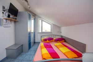 Apartments with parking space Vodice - 6178