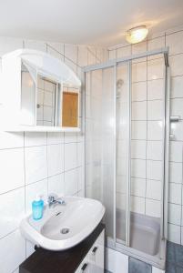 Apartments with parking space Vodice - 6178