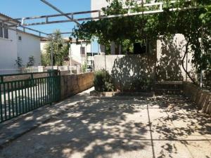 Apartments by the sea Rogoznica - 20165