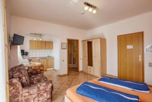 Apartments with parking space Vodice - 6178