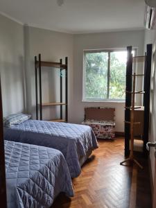 2 Quartos com Terraço e Vista para o Maciço da Tijuca - 5min Estação do Metrô - Wi-Fi 75Mbps - Ar Split nos Quartos - Cozinha Completa