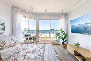 203 The Breakwater 2 Messines St magical unit with lift pool views and aircon