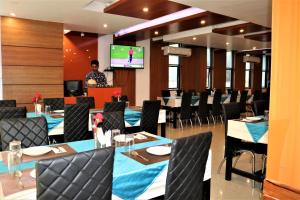 Hotel Vaishnavi Heights