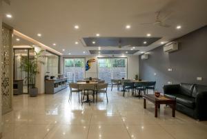 Perch Service Apartment-MG Road