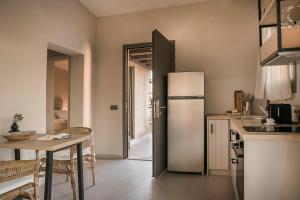 Ammos Suite-Grand Blue Beach Residence