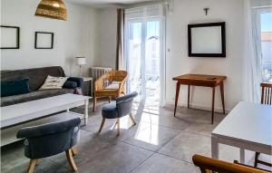 Appartements Awesome apartment in Bourcefranc-le-Chapus with WiFi and 2 Bedrooms : photos des chambres