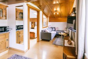One-Bedroom Suite room in Gästehaus Perktold