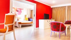 Tongtara Riverview Hotel