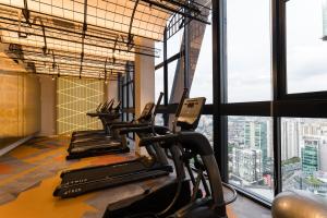 Scarletz KLCC Studio Suites 4 pax Luxury Modern Style WiFi 100Mbps