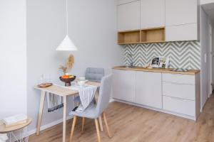 Metro Bielany Apartments with Parking by Renters