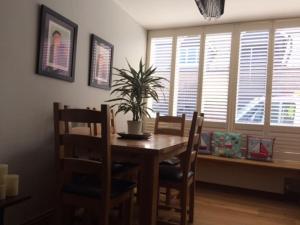 River Road, Littlehampton, Executive Apartment