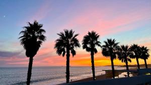 Sunny apartament at Carcavelos Beach, by TimeCooler