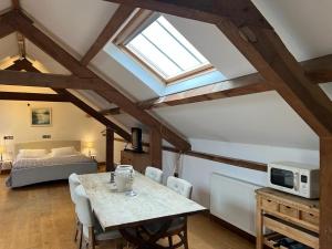 The Old Stable - Flat 1