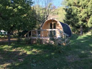 Camping Les Berges Du Doux