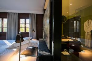 Hotels Hotel le Moulin : Suite avec Balcon