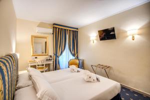 Superior Double or Twin Room room in Hotel Napoleon
