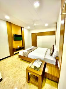 Sheraton Grande at Puratchi Thalaivar Dr MGR Central Railway Station